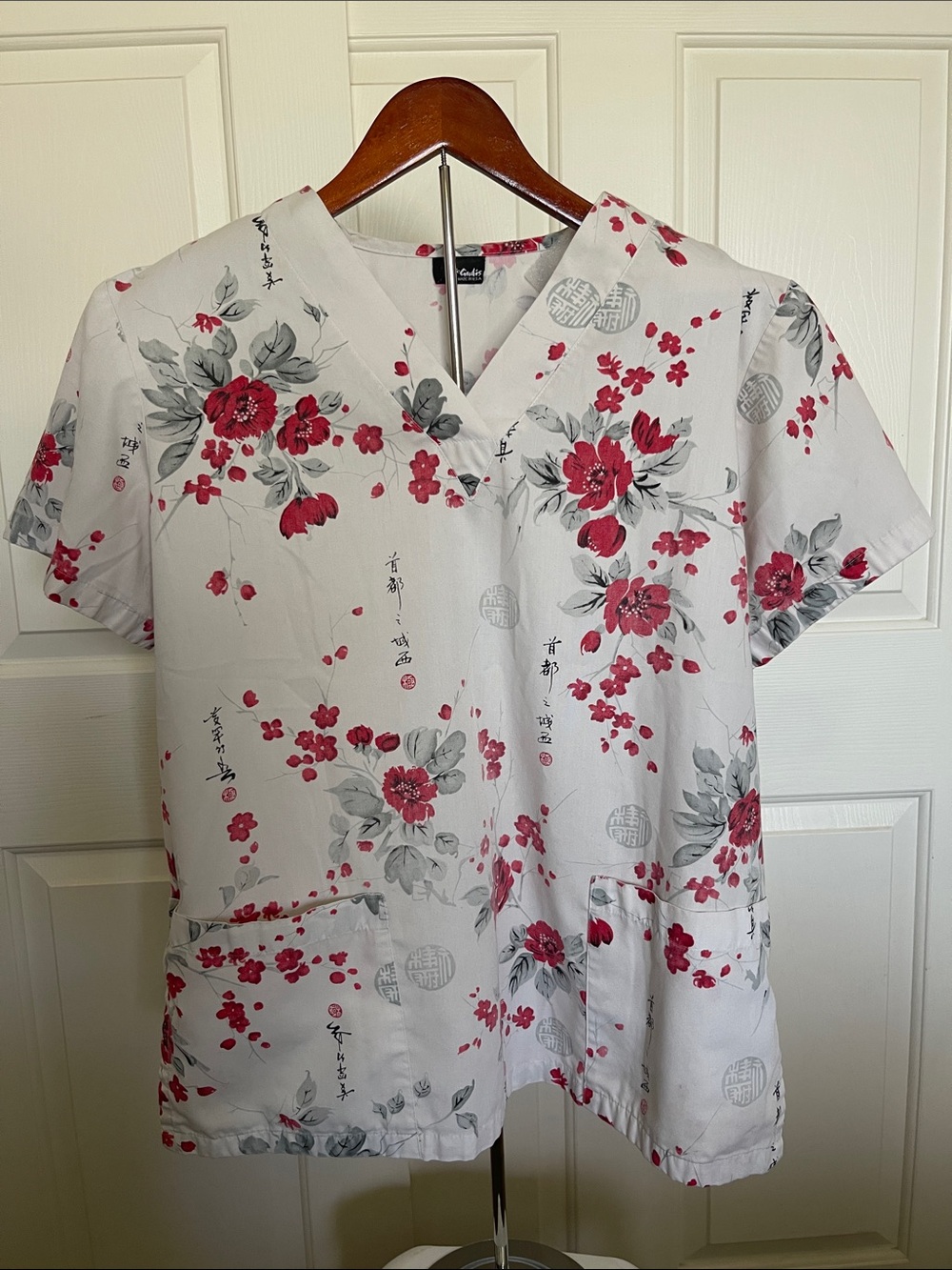 Women's Floral V-Neck scrub Top in White and Red - Classic Workwear